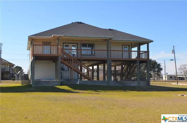 2656 W Bayshore DR, Palacios, TX 77465