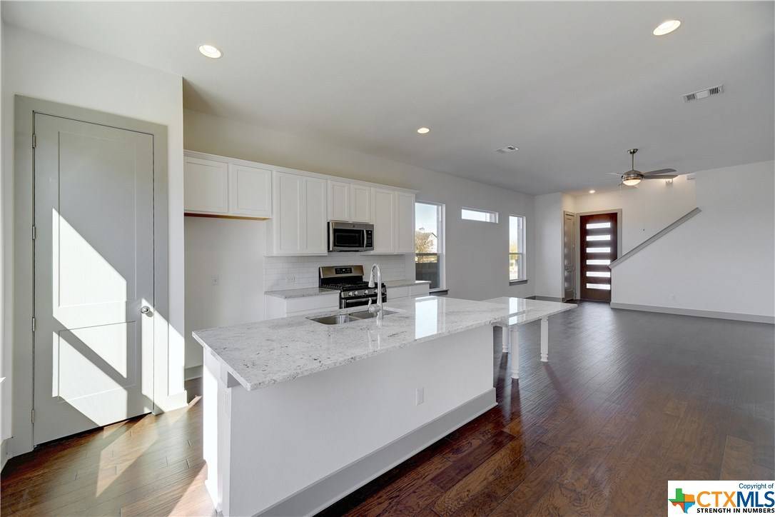 Cedar Park, TX 78613,900 Old Mill RD #17