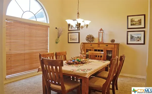 Marble Falls, TX 78654,405 Woodland Park DR