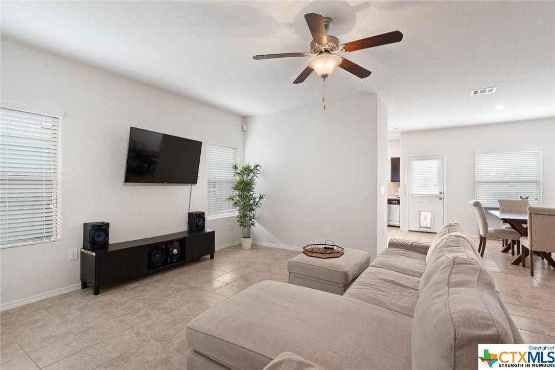Austin, TX 78744,3901 Black Granite DR