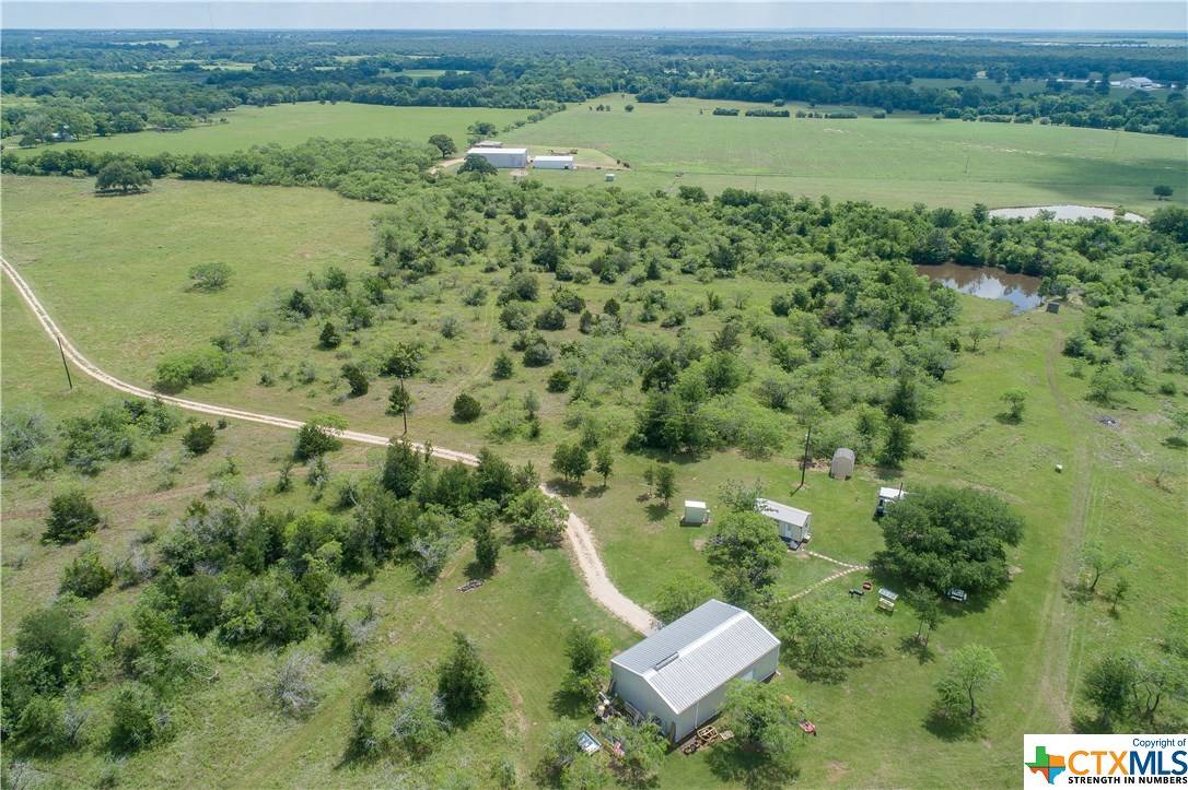 Waelder, TX 78959,8535 County Road 240