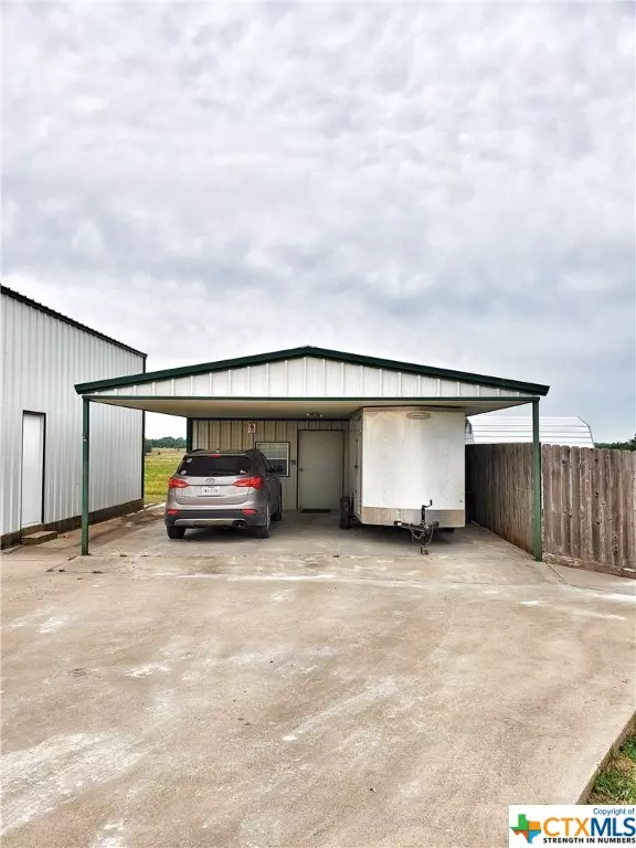 Oglesby, TX 76561,1484 County Road 268