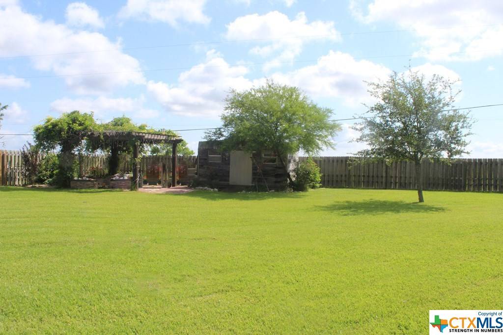 Port Lavaca, TX 77979,707 Hackberry BND