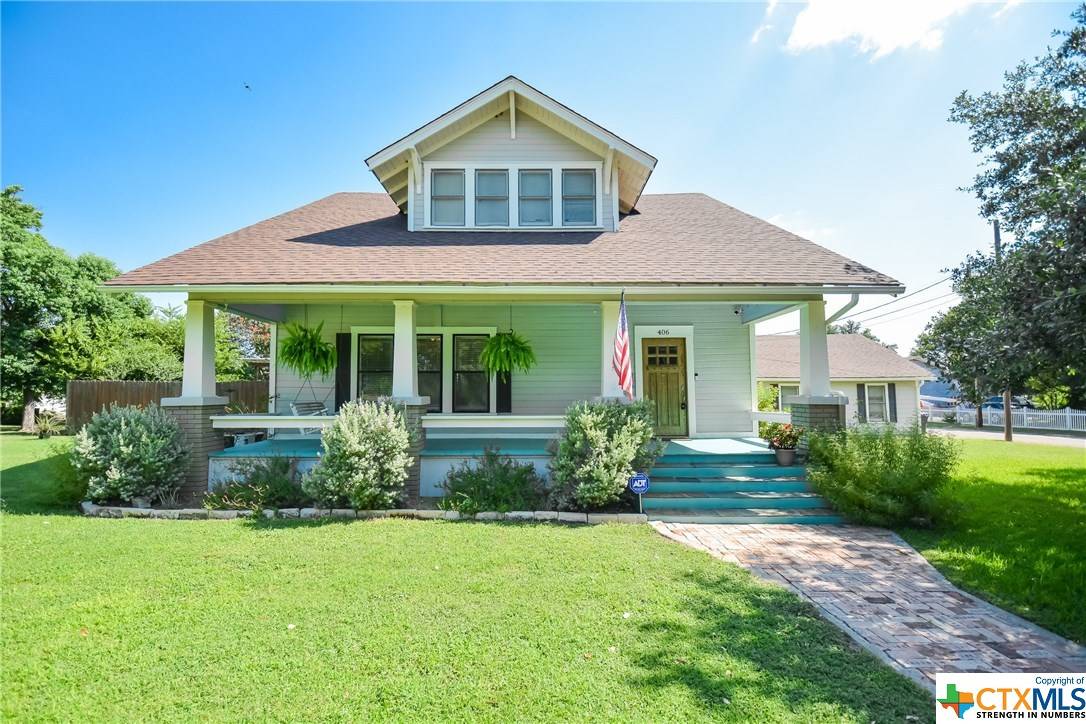 406 E 13th ST, Cameron, TX 76520