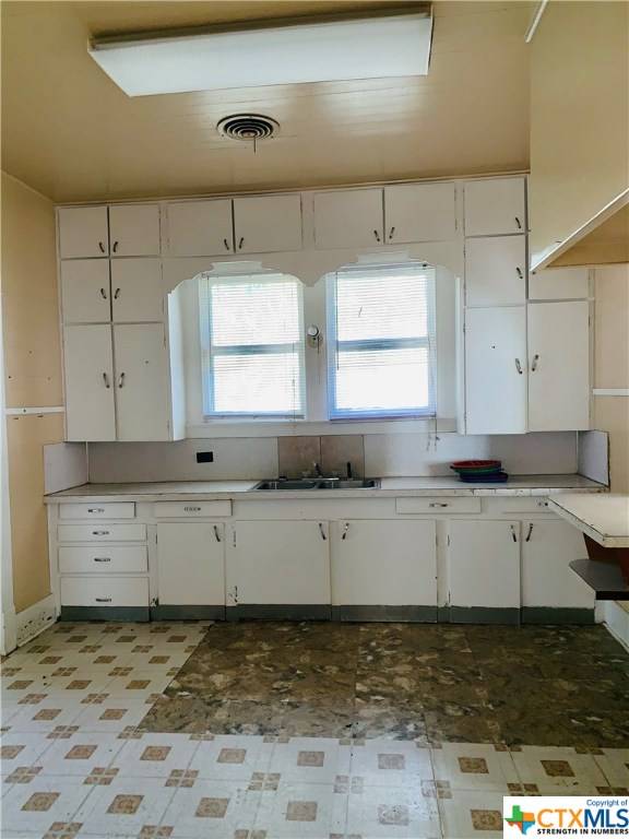 Victoria, TX 77901,108 S Brownson ST