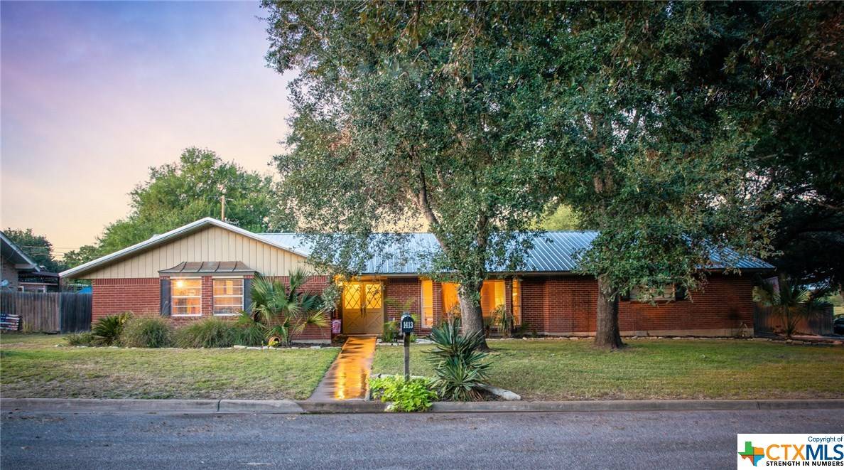 Gonzales, TX 78629,1413 Summit DR