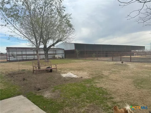 4610 Pfeil Rd RD, Converse, TX 78109