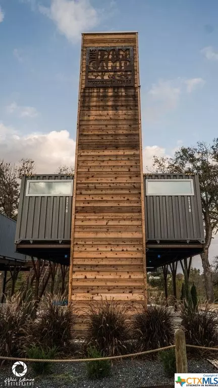 Mcqueeney, TX 78123,9035 Fm 725