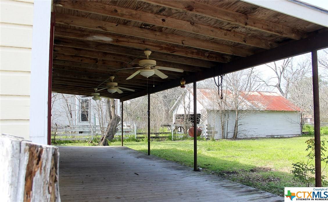 Lockhart, TX 78644,717 Bois Darc ST