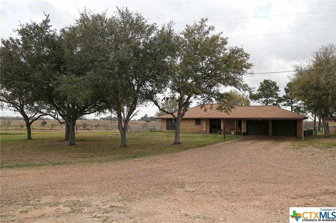 325 Dixie LN,  Victoria,  TX 77904