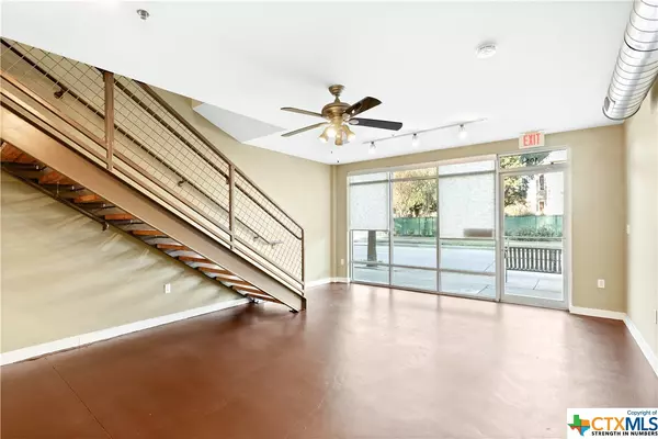 Austin, TX 78702,1601 E Cesar Chavez ST #105