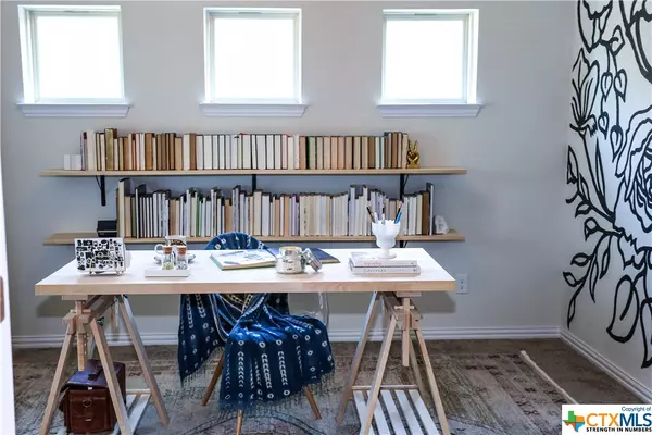 Buda, TX 78610,501 Vista Gardens DR