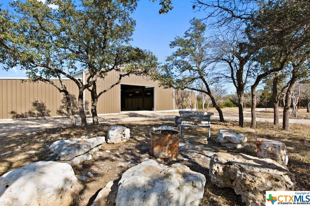 1716 Sanctuary LN,  Blanco,  TX 78606