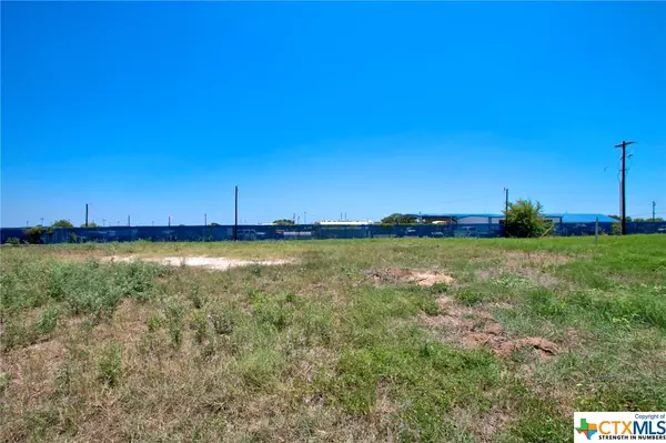 La Vernia, TX 78121,104 Micah Point RD