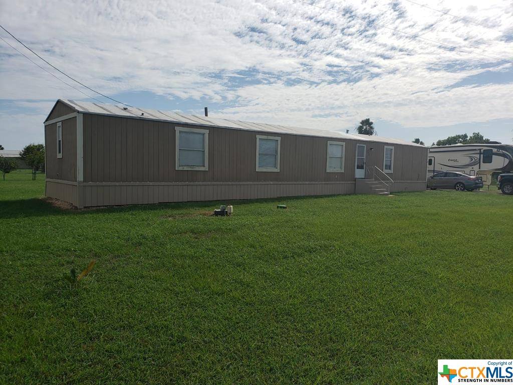 245 County Road 314, Port Lavaca, TX 77979