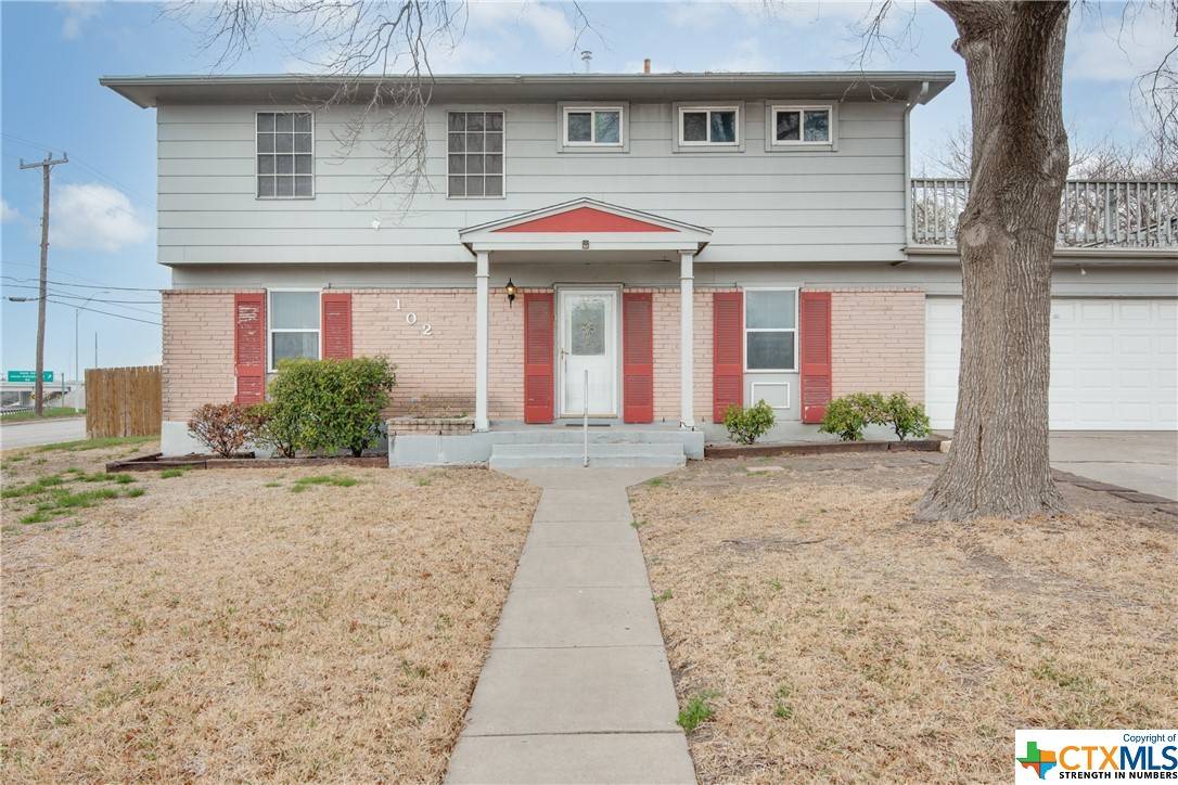 102 Fantasia ST, San Antonio, TX 78216