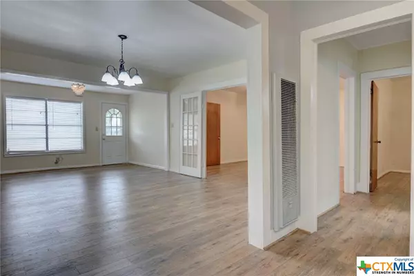 Shiner, TX 77984,624 S Avenue I AVE