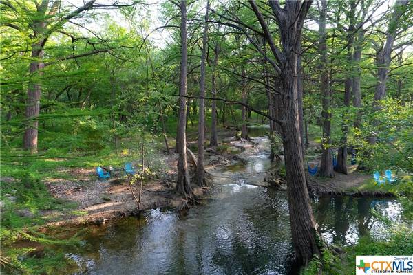 105-107 Scudder LN,  Wimberley,  TX 78676