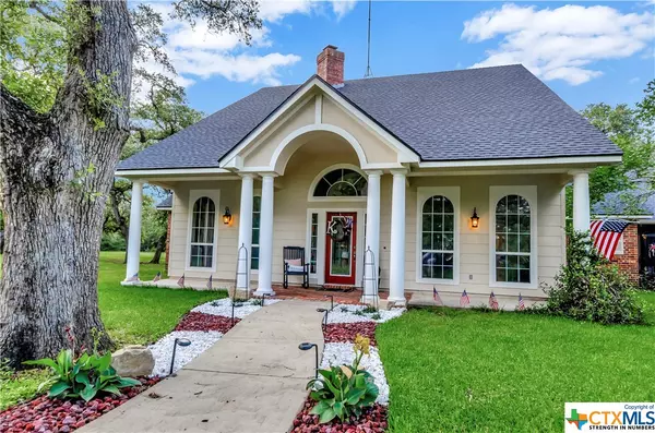 Inez, TX 77968,388 Post Oak TRL