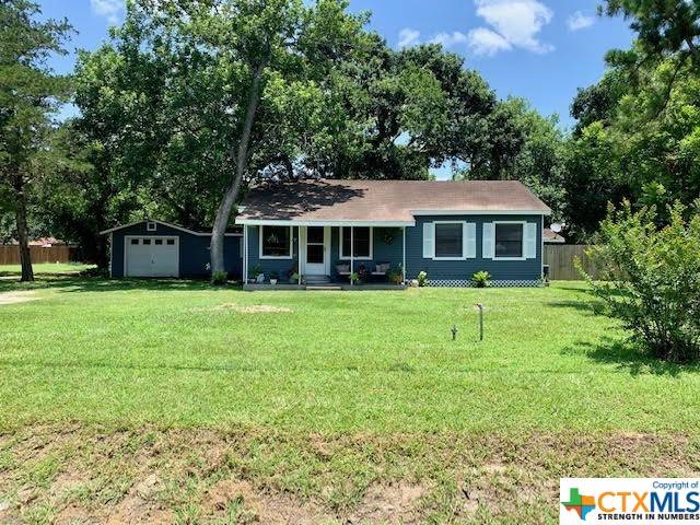 1202 N East ST,  Edna,  TX 77957