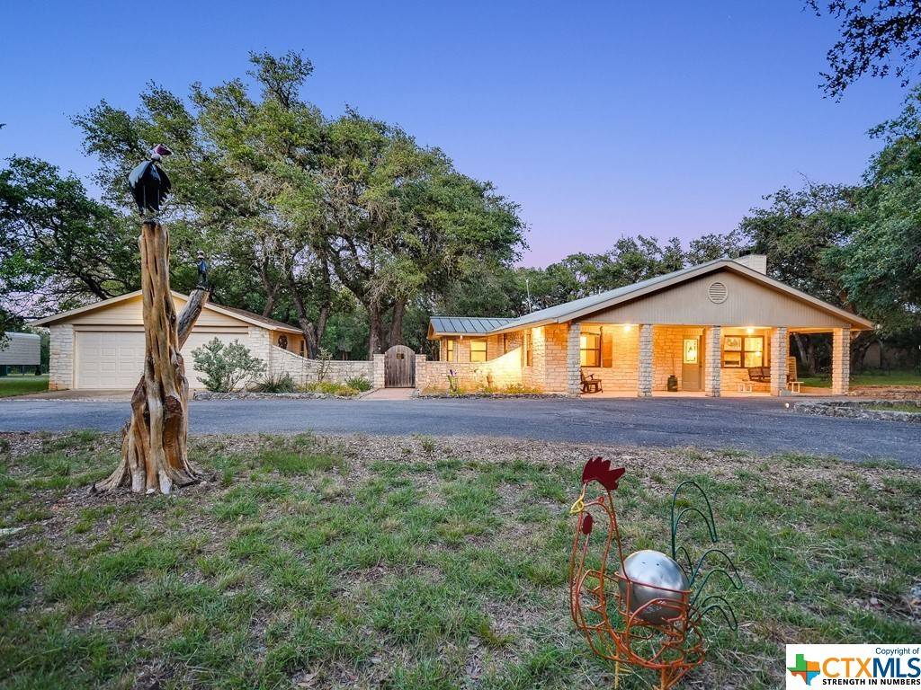 401 Ridge Oak DR,  Wimberley,  TX 78676