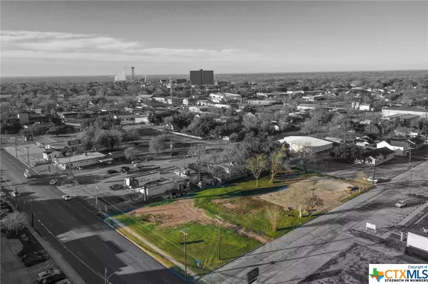 Victoria, TX 77904,1407 N NAVARR0