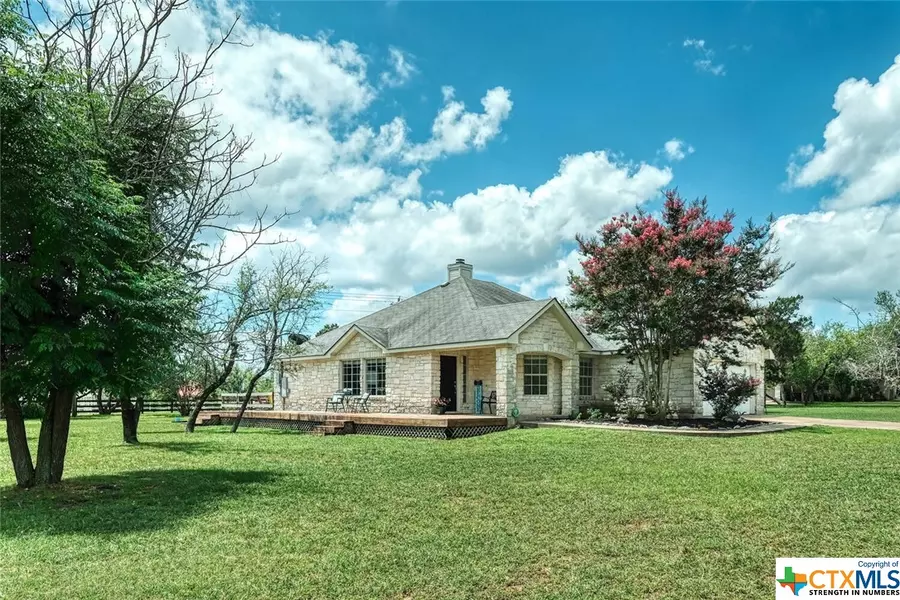 11 Possum Trot, Liberty Hill, TX 78642