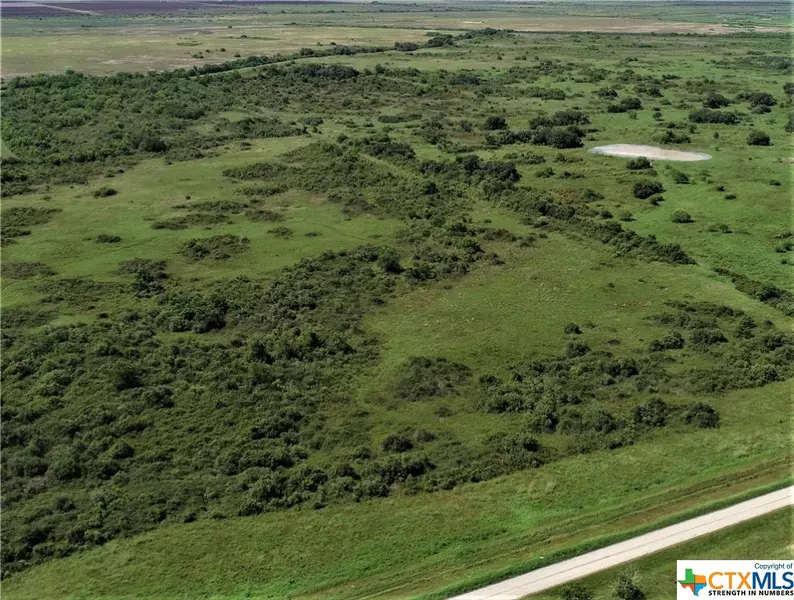 00 Gates RD, Seadrift, TX 77983