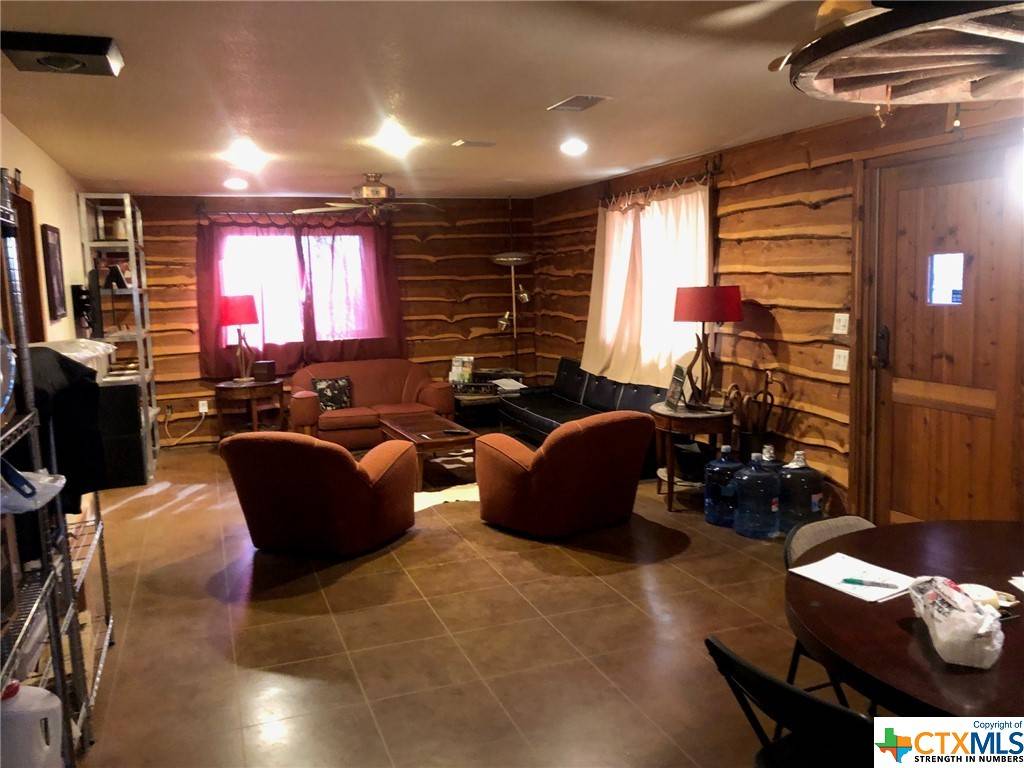 Lometa, TX 76853,1702 County Road 2800