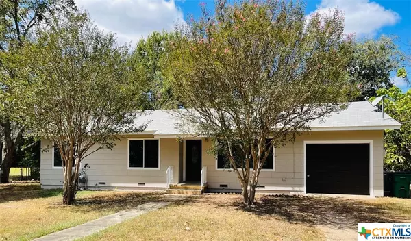 2102 N Austin AVE,  Cameron,  TX 76520
