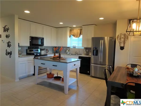 San Antonio, TX 78260,331 Salz WAY