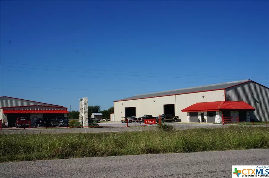 5292 State Highway 185, Victoria, TX 77905