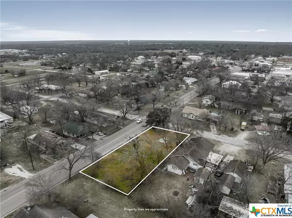 Groesbeck, TX 76642,115 N Preston ST