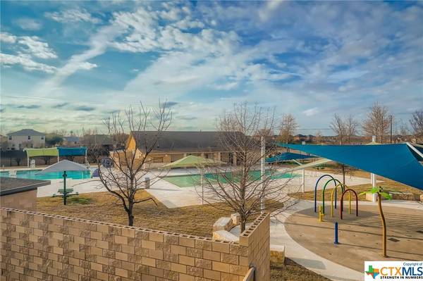 612 W Copper CT, Jarrell, TX 76537