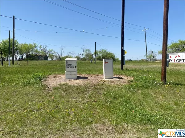 Luling, TX 78648,11942 US Highway 183