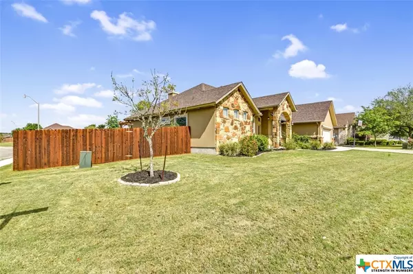 Seguin, TX 78155,41 Troell HOLW