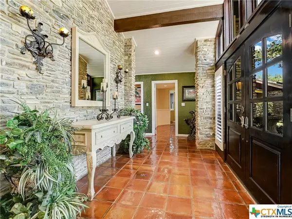 New Braunfels, TX 78132,1017 Elm Creek RD