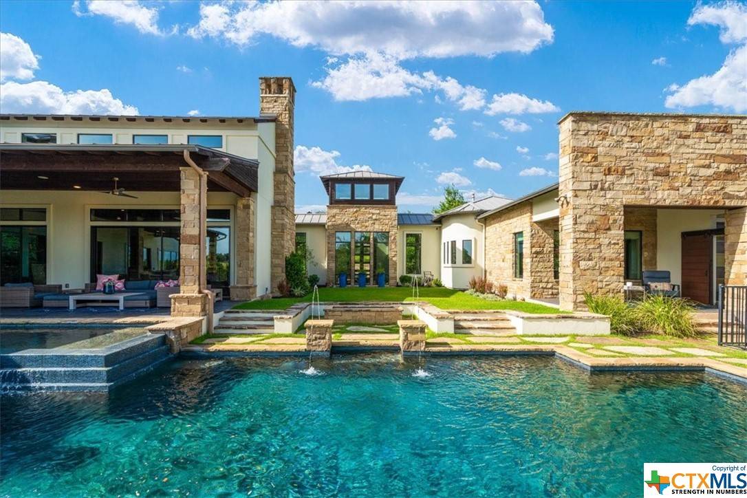 Spicewood, TX 78669,1800 Knights Chance LN
