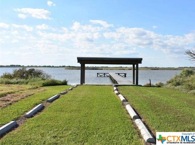 Palacios, TX 77465,52 Bay DR