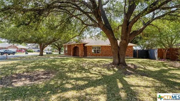 Seguin, TX 78155,607 Topaz AVE