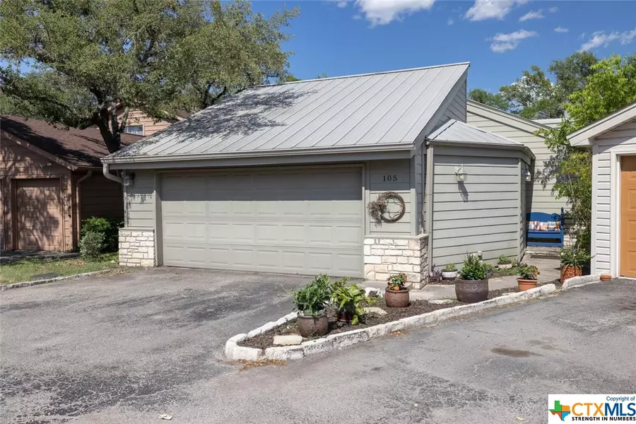105 Overlook CIR, Wimberley, TX 78676