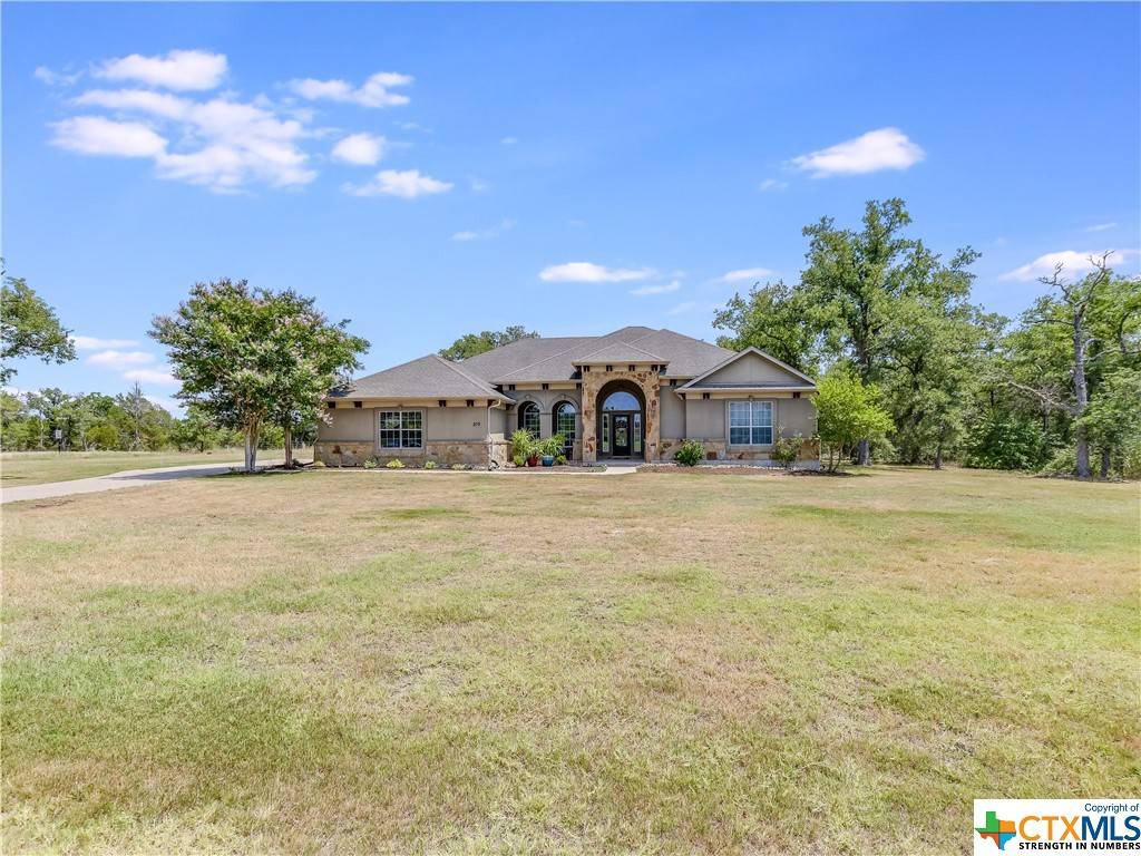 Bastrop, TX 78602,205 Eight Oaks DR