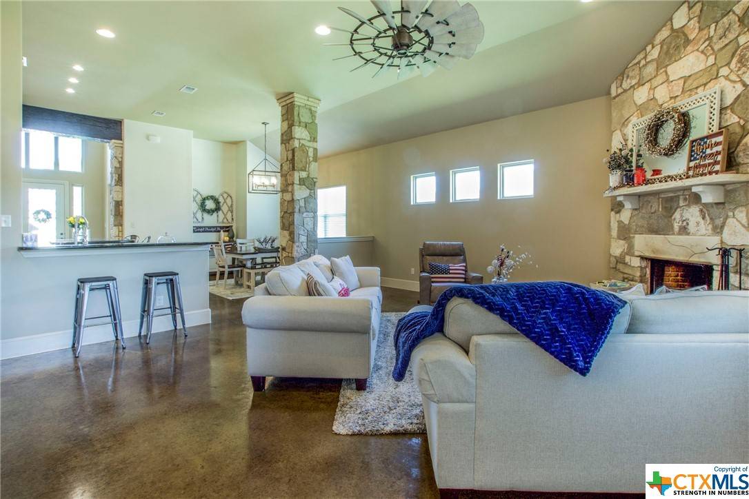 Salado, TX 76571,2243 Woodland Bend RD