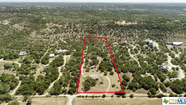 Wimberley, TX 78676,839 Caliche RD