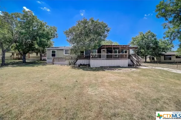 Seguin, TX 78155,242 Shady LN