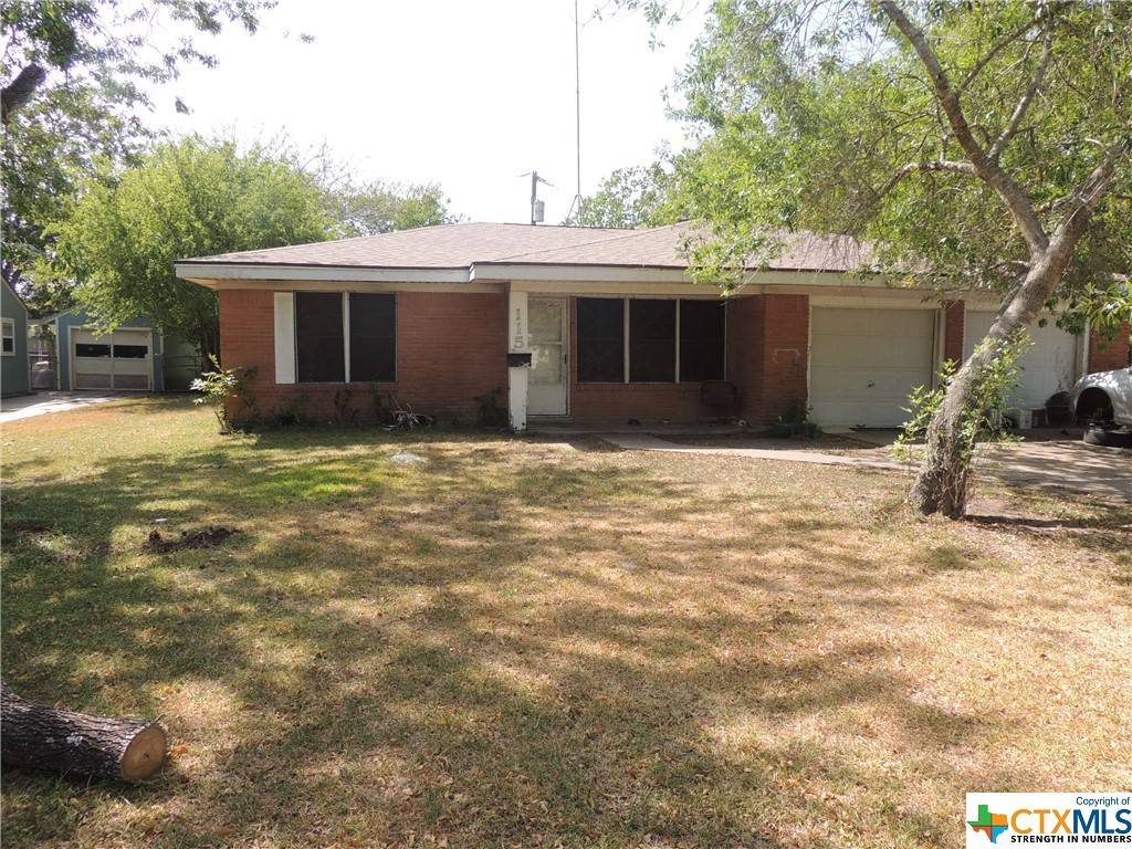 115 Burnet ST, Port Lavaca, TX 77979