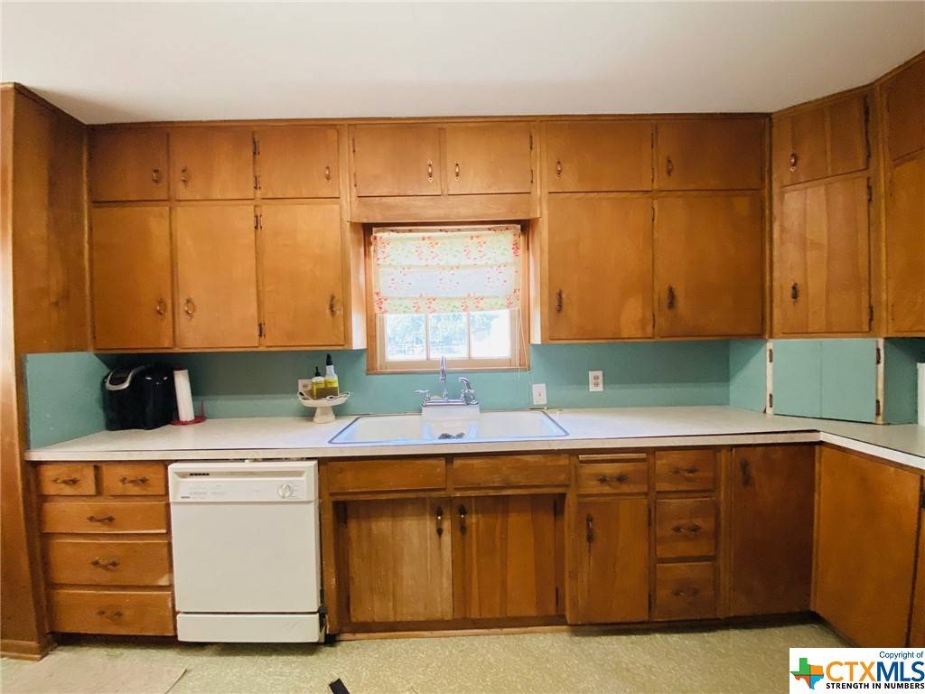 Gatesville, TX 76528,608 Andrews ST