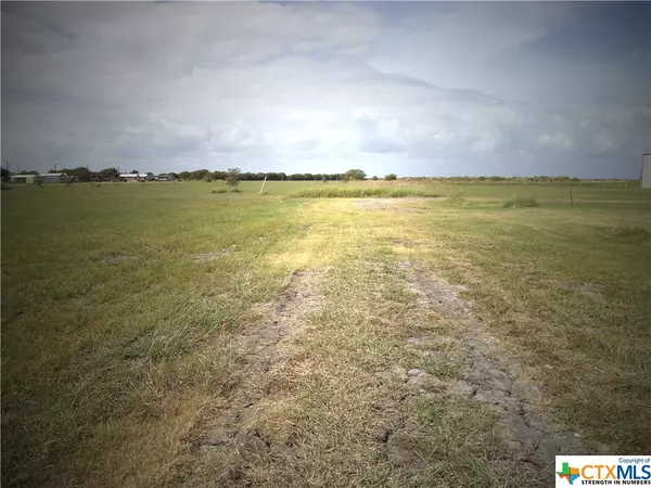 Seadrift, TX 77983,1009-1011 W Denver AVE