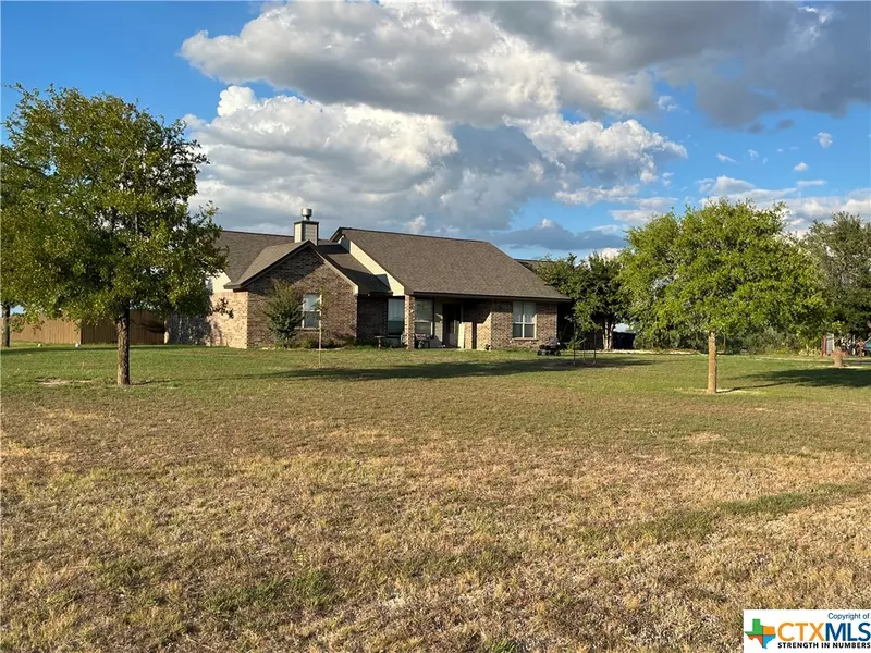 918 Quail Run DR, Troy, TX 76579