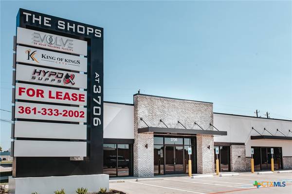 3706 N Navarro ST #500, Victoria, TX 77901